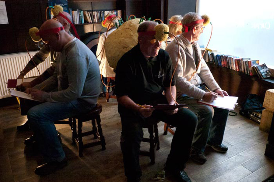 ganzfeld participants drawing in pub, cupar arts
